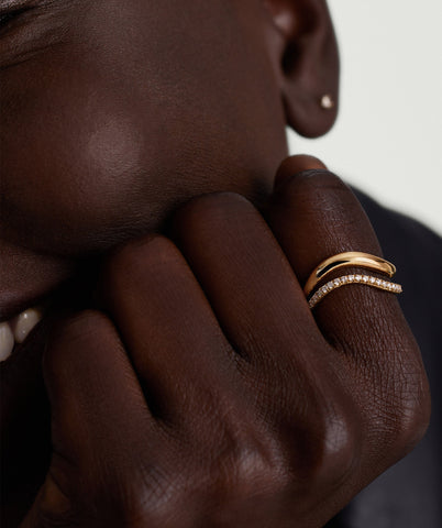 Dôme Figure Pavé Diamond Ring
