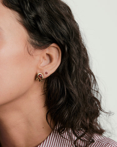 Organic Dôme Curve Gemstone Huggies