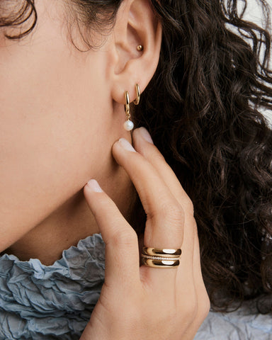 Mira Round Pearl Hoops