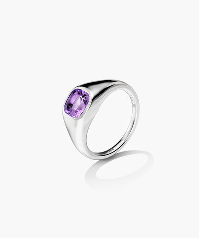 Jude Pinky Signet Ring