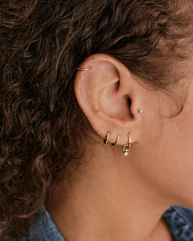 Single Cartilage Pavé Diamond Mini Hoop