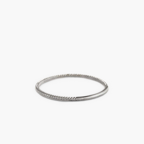 Twist Ring