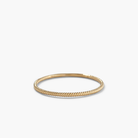 Twist Ring